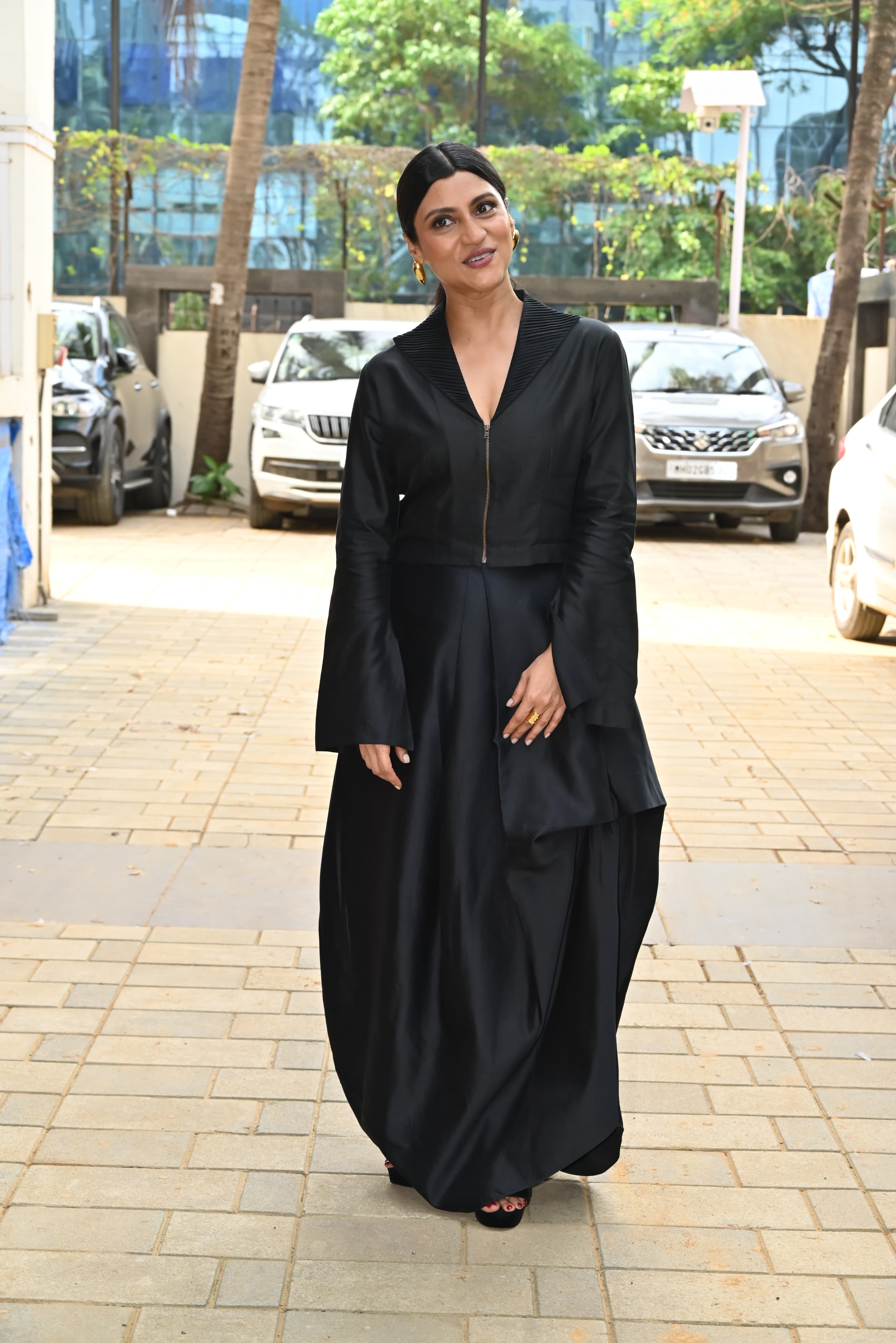 <p>Konkana Sen Sharma was also seen donning an all black look for a promotional event of her upcoming movie Metro In Dino.</p>